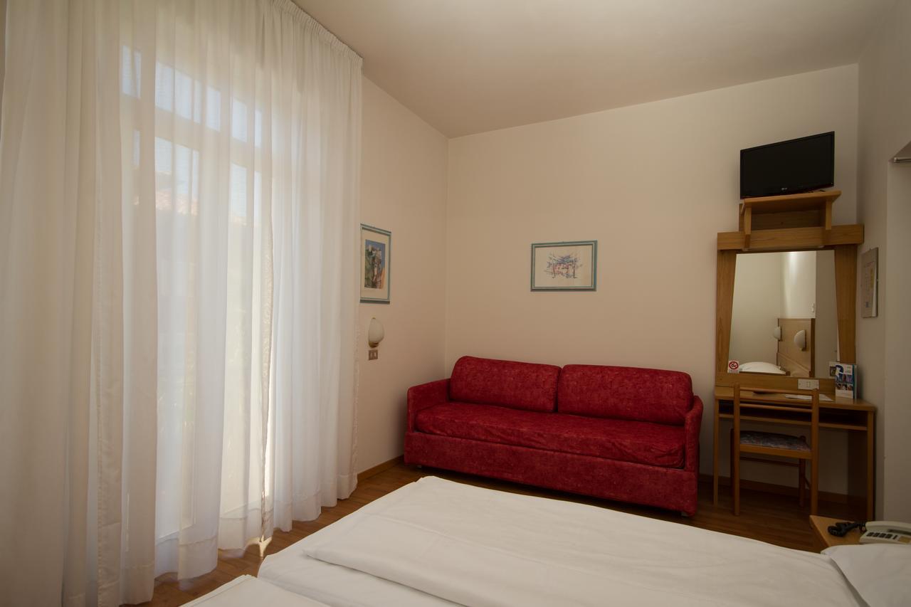 Villa Orchidea Nago-Torbole ภายนอก รูปภาพ